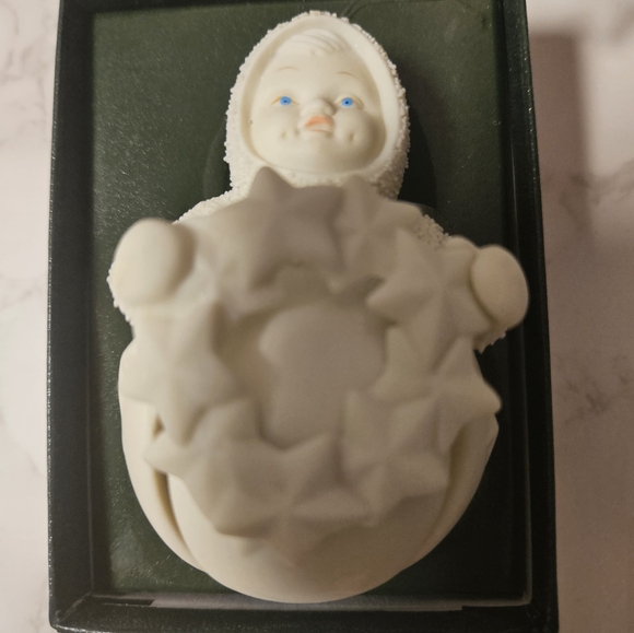 NIB VINTAGE SNOWBABIES ONAMENT Winter Tales Little Drummer Jinglebaby Dept.56 - Picture 3 of 9